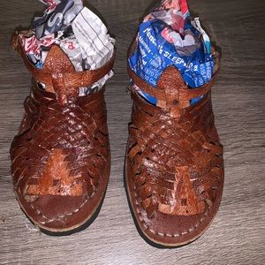 Boys Mexican huaraches sz11